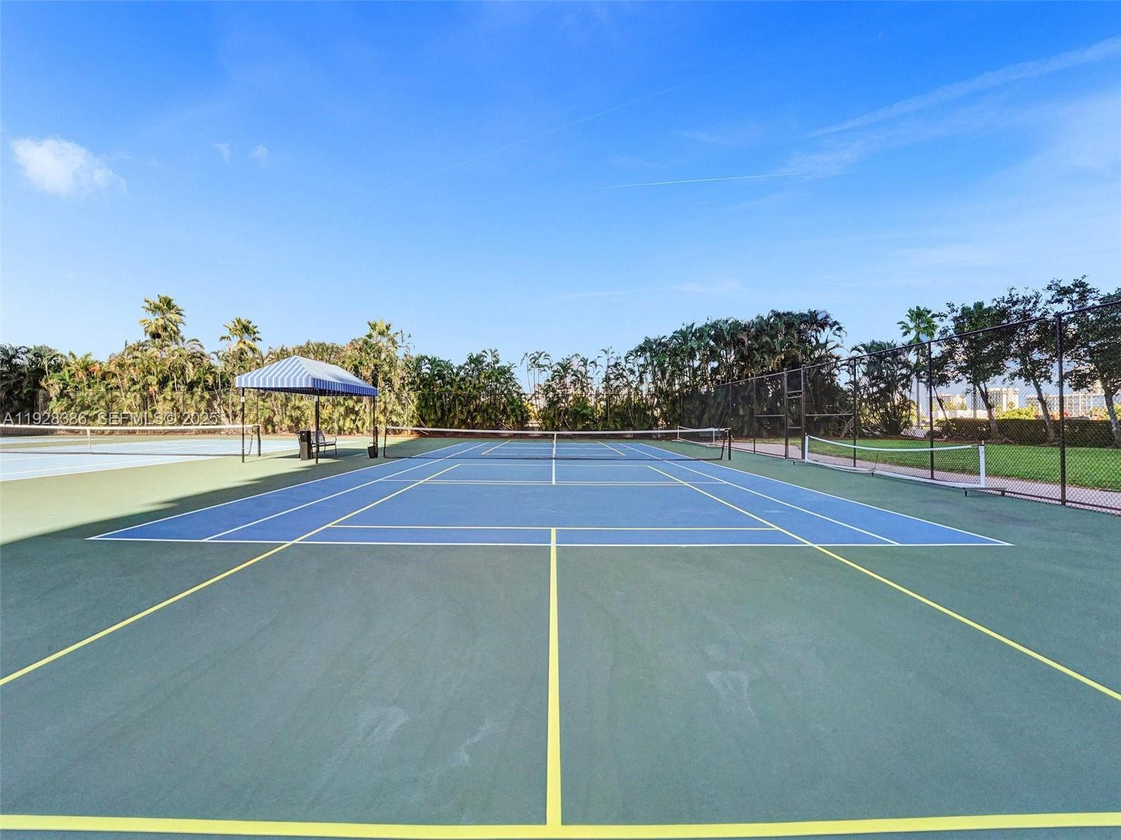 OLYMPUS CONDO PHASE - Residential