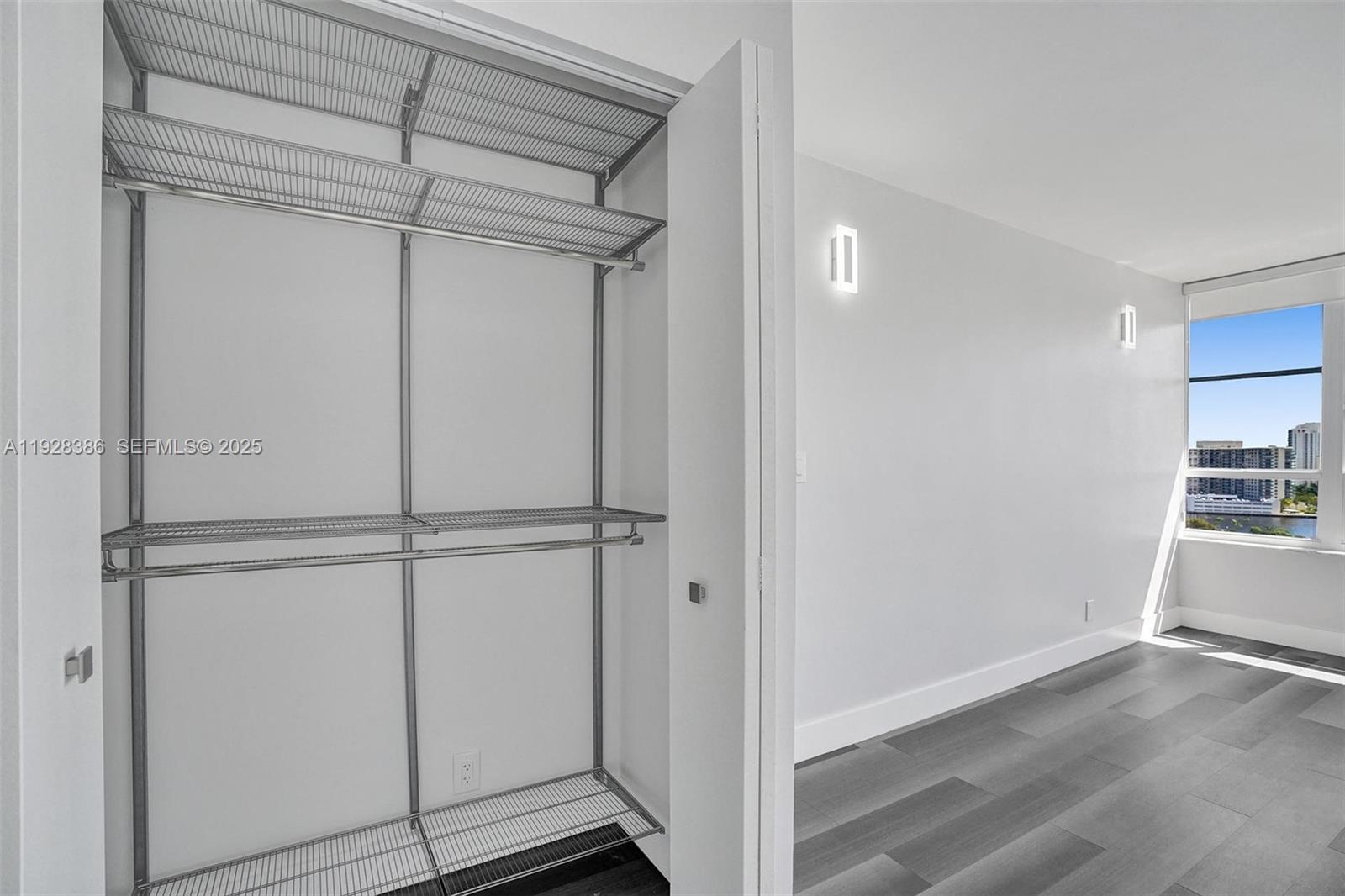 OLYMPUS CONDO PHASE - Residential