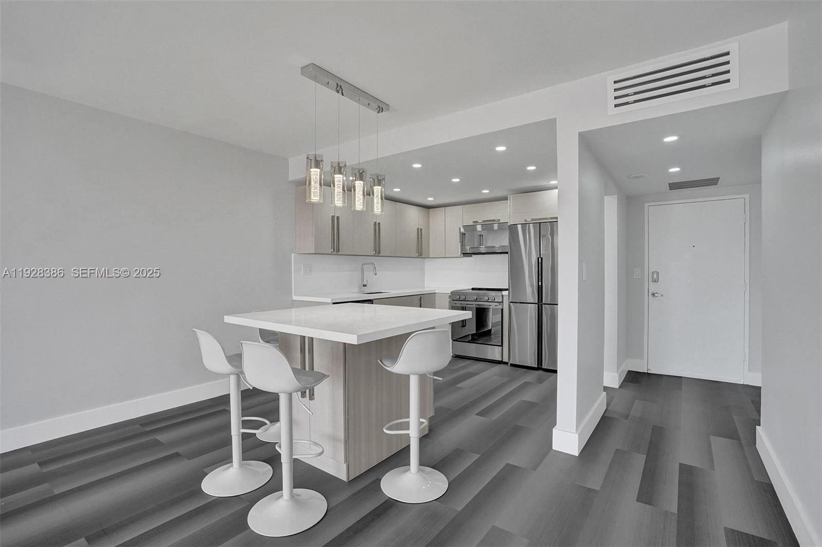 OLYMPUS CONDO PHASE - Residential