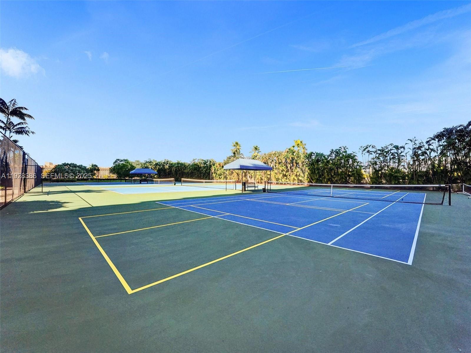 OLYMPUS CONDO PHASE - Residential