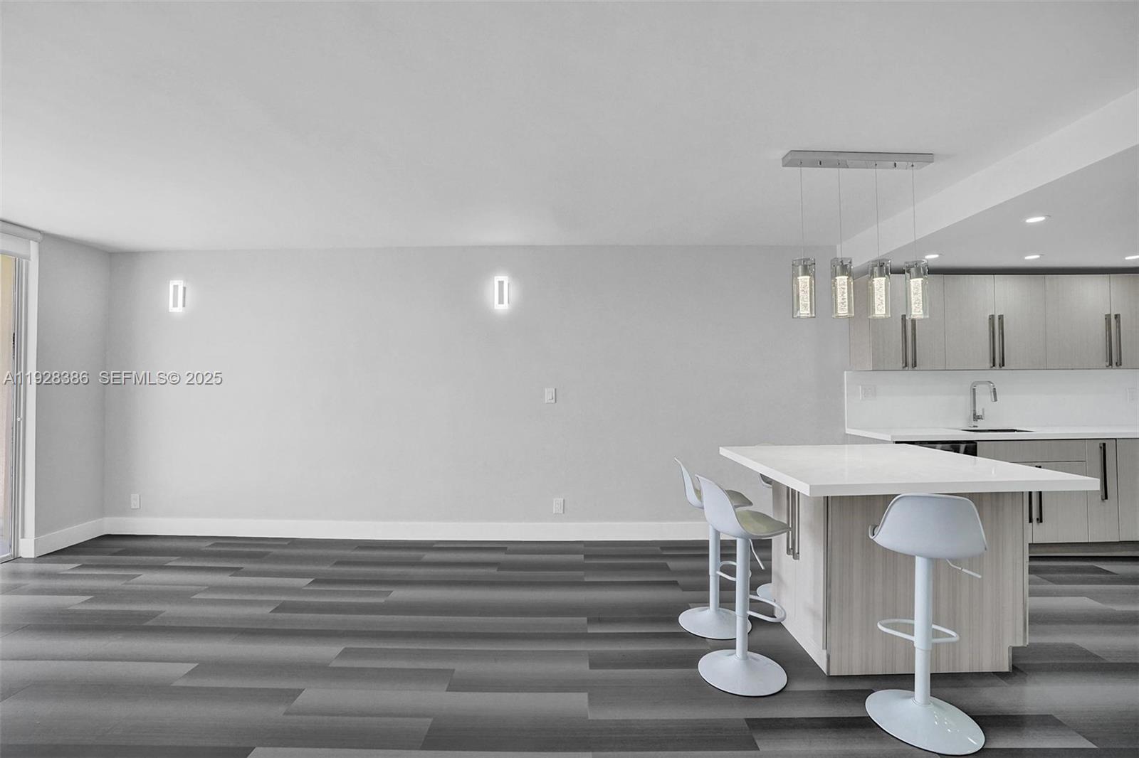 OLYMPUS CONDO PHASE - Residential