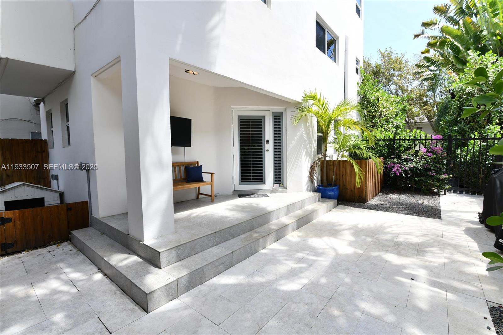 PENT HOMESTEAD - Residential Lease