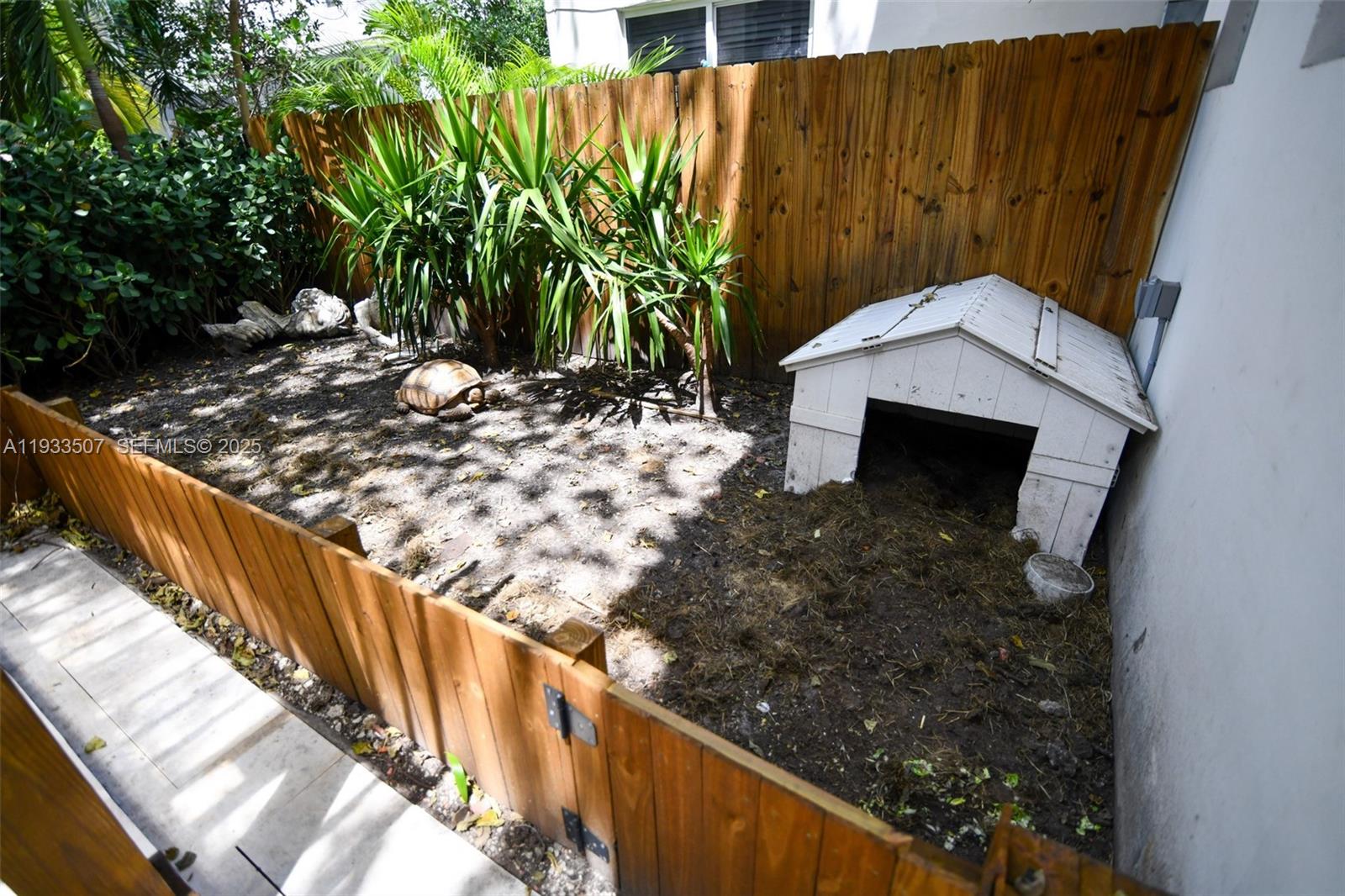 PENT HOMESTEAD - Residential Lease