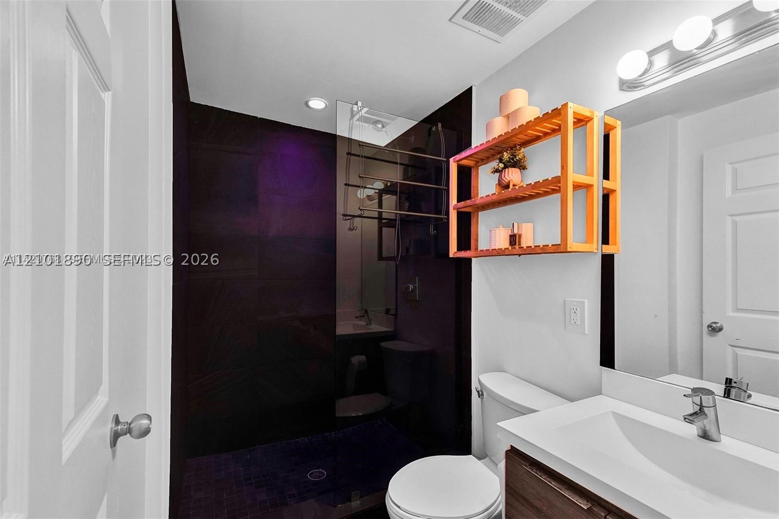 1450 Meridian Ave 102