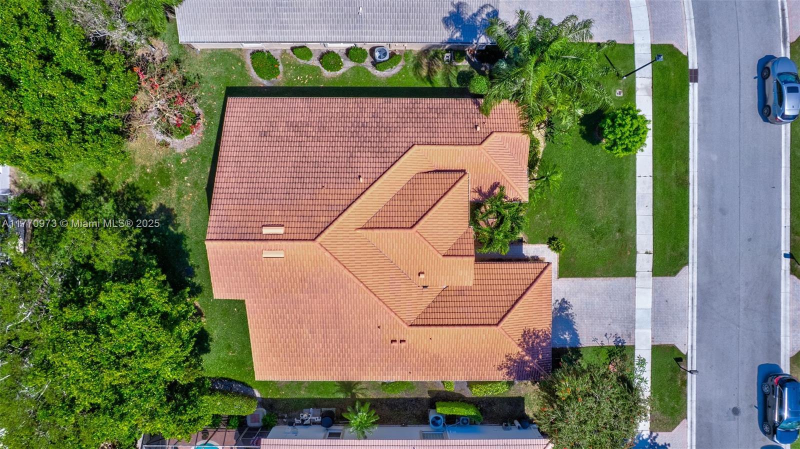VALENCIA LAKES 1 - Residential