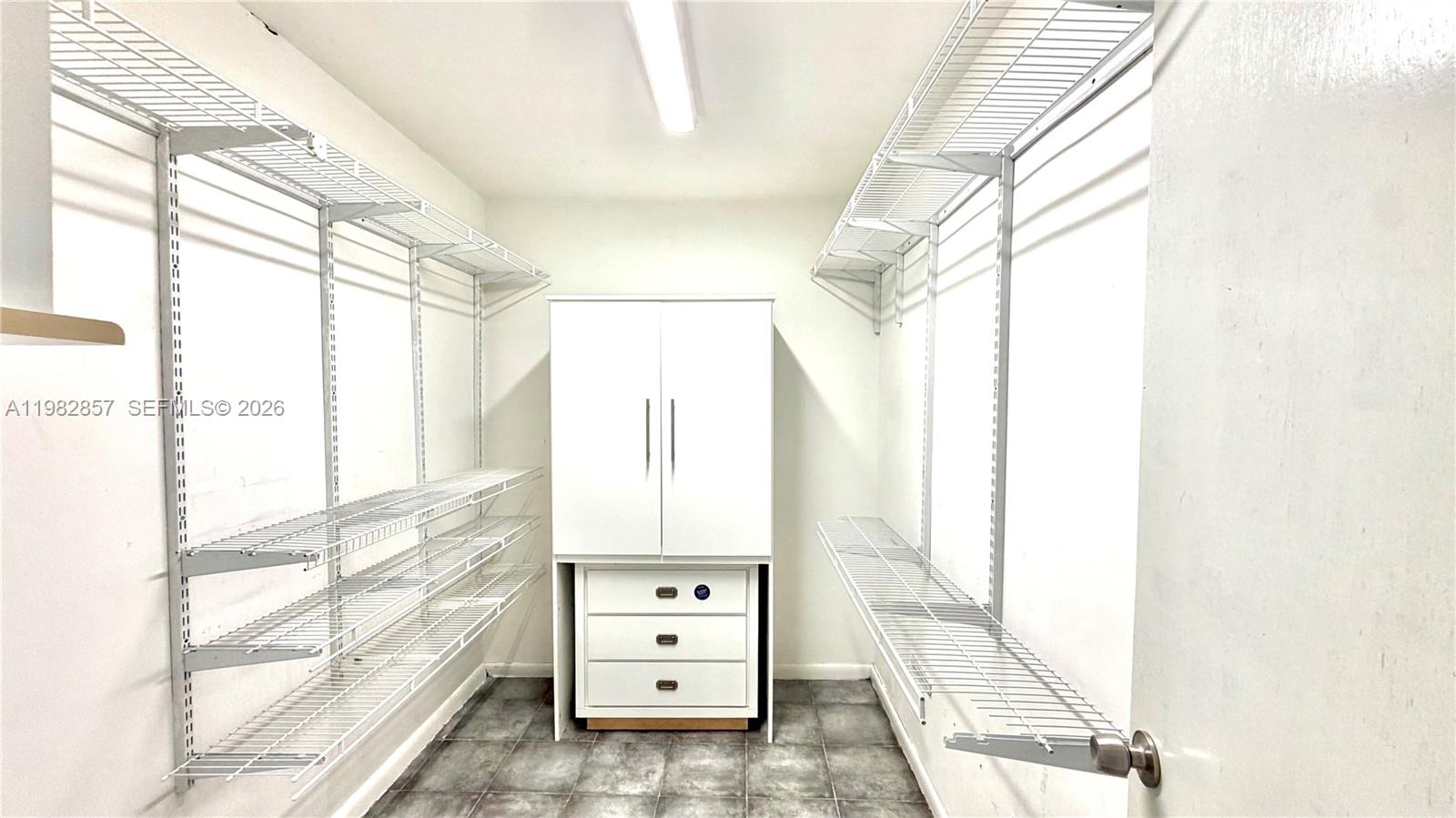 4TH AVENUE EXTENSION TO H - Residential