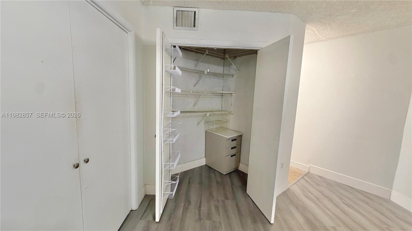 4TH AVENUE EXTENSION TO H - Residential