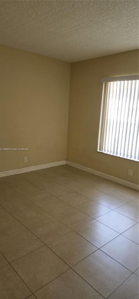 KENSINGTON WALK CONDO - Residential Lease