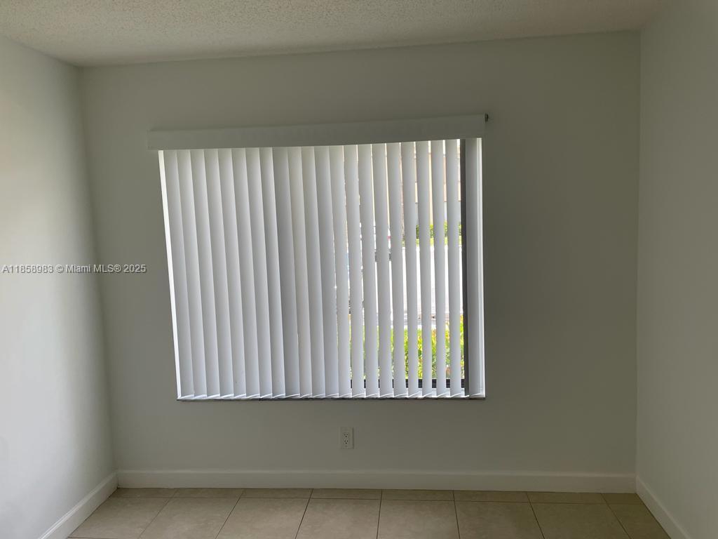 KENSINGTON WALK CONDO - Residential Lease