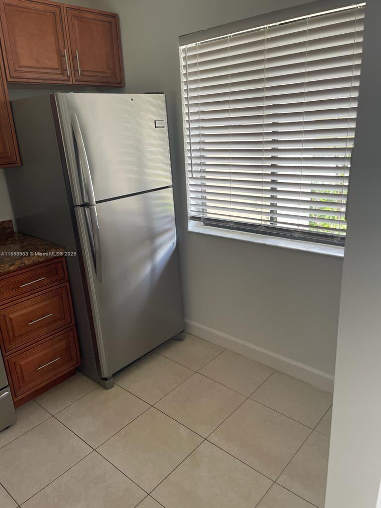 KENSINGTON WALK CONDO - Residential Lease