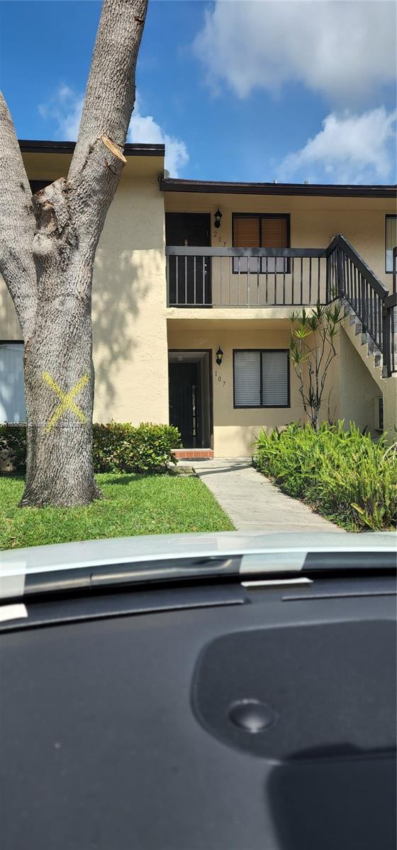KENSINGTON WALK CONDO - Residential Lease