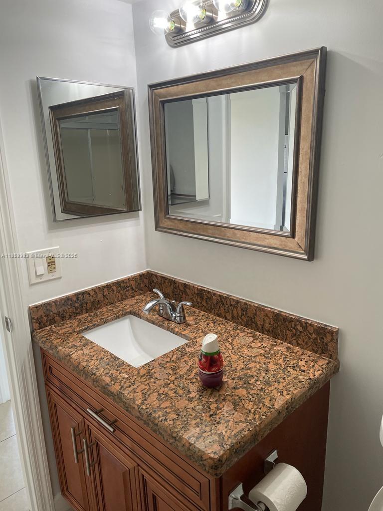 KENSINGTON WALK CONDO - Residential Lease