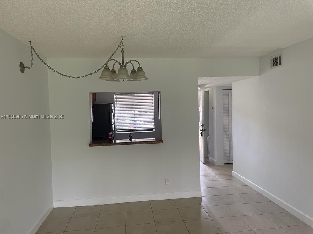 KENSINGTON WALK CONDO - Residential Lease