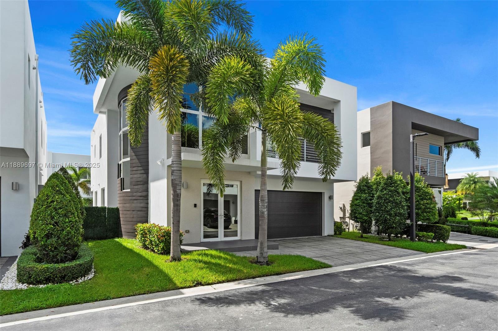 DORAL COMMONS RESIDENTIAL - Residential Lease