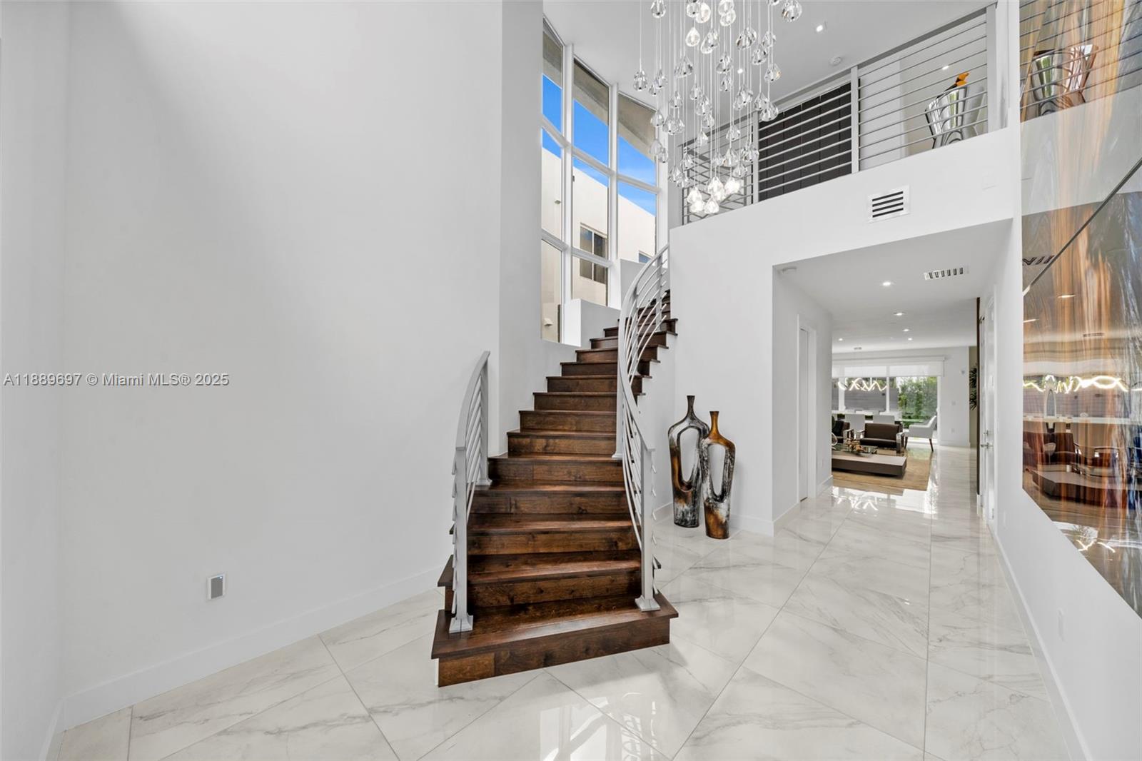 DORAL COMMONS RESIDENTIAL - Residential Lease
