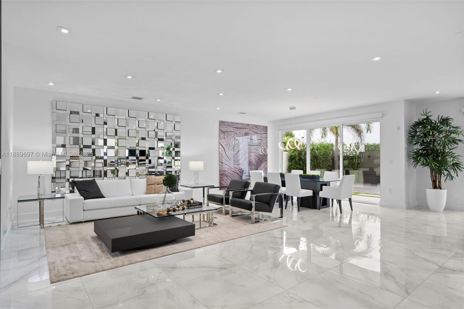 DORAL COMMONS RESIDENTIAL - Residential Lease