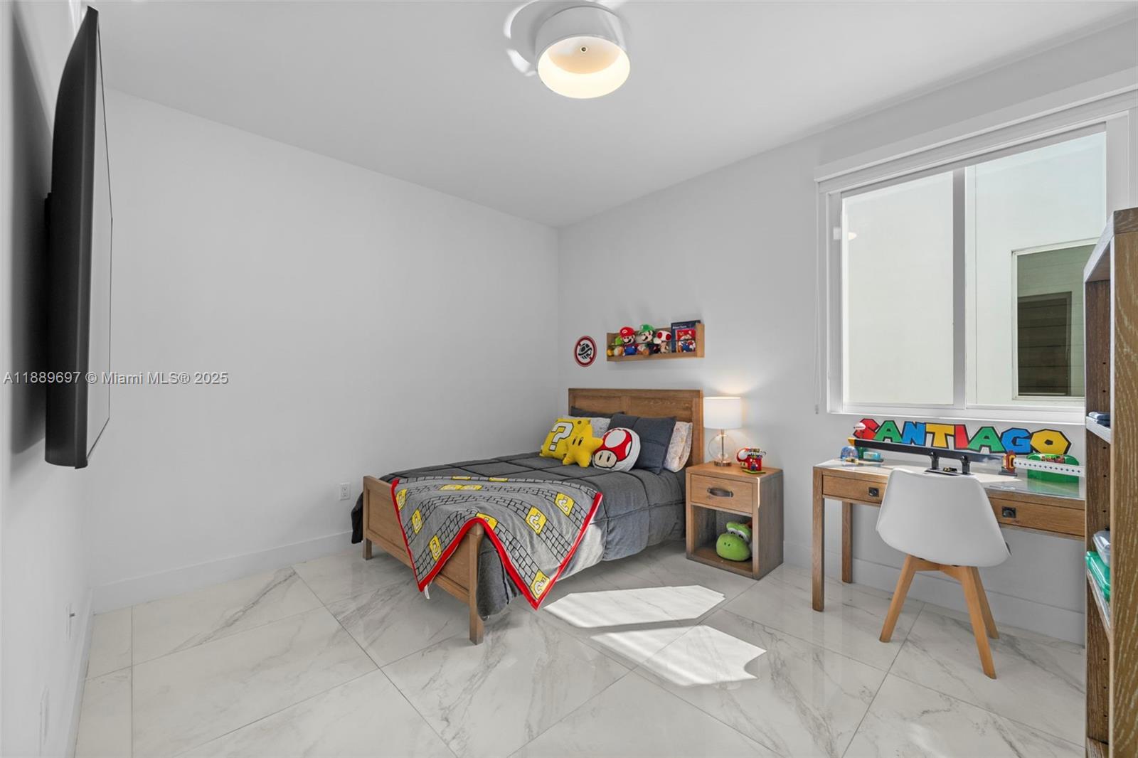 DORAL COMMONS RESIDENTIAL - Residential Lease