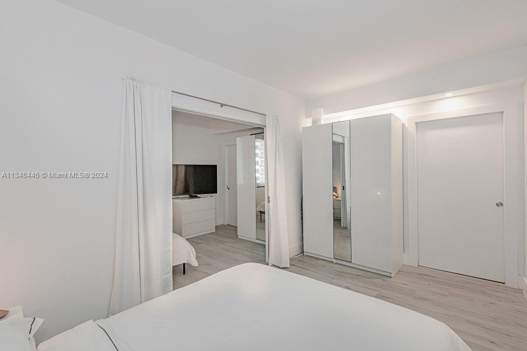 RONEY PALACE CONDO - Residential Lease