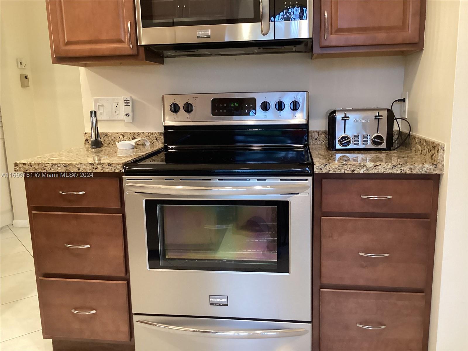BRIGHTON LAKES - Residential