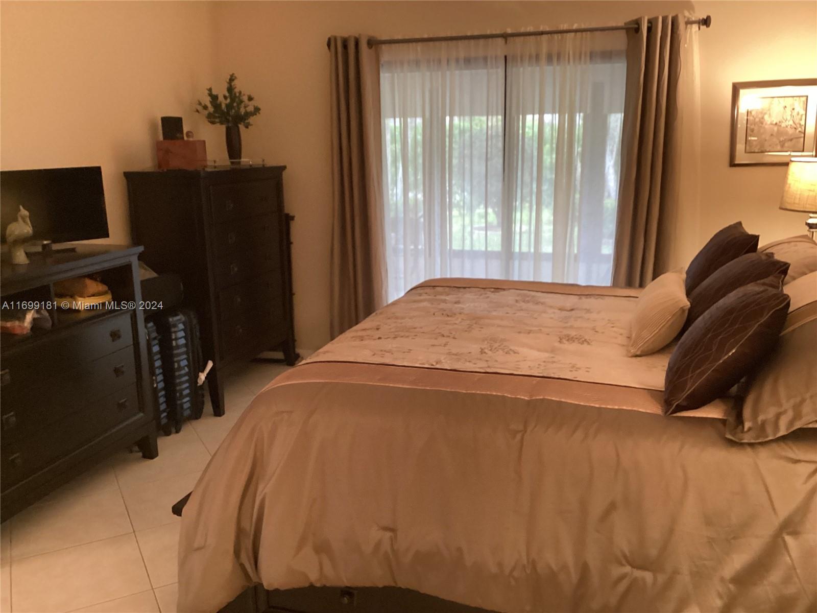 BRIGHTON LAKES - Residential