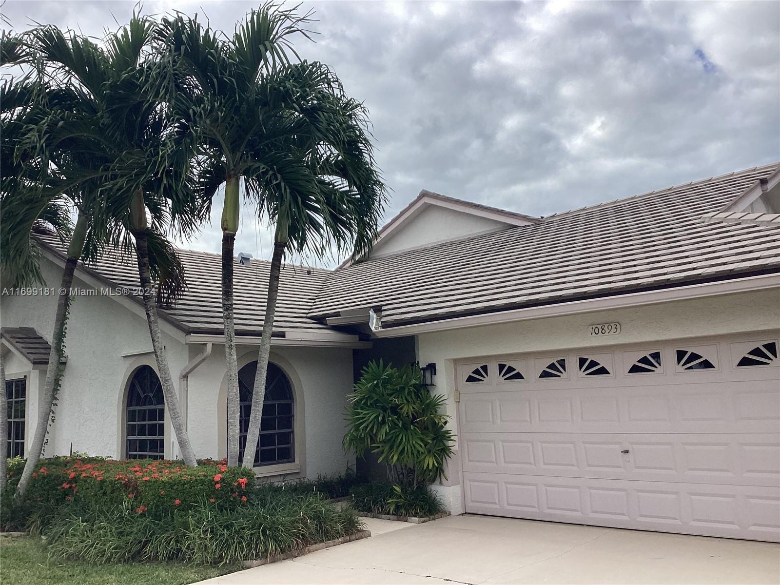 BRIGHTON LAKES - Residential