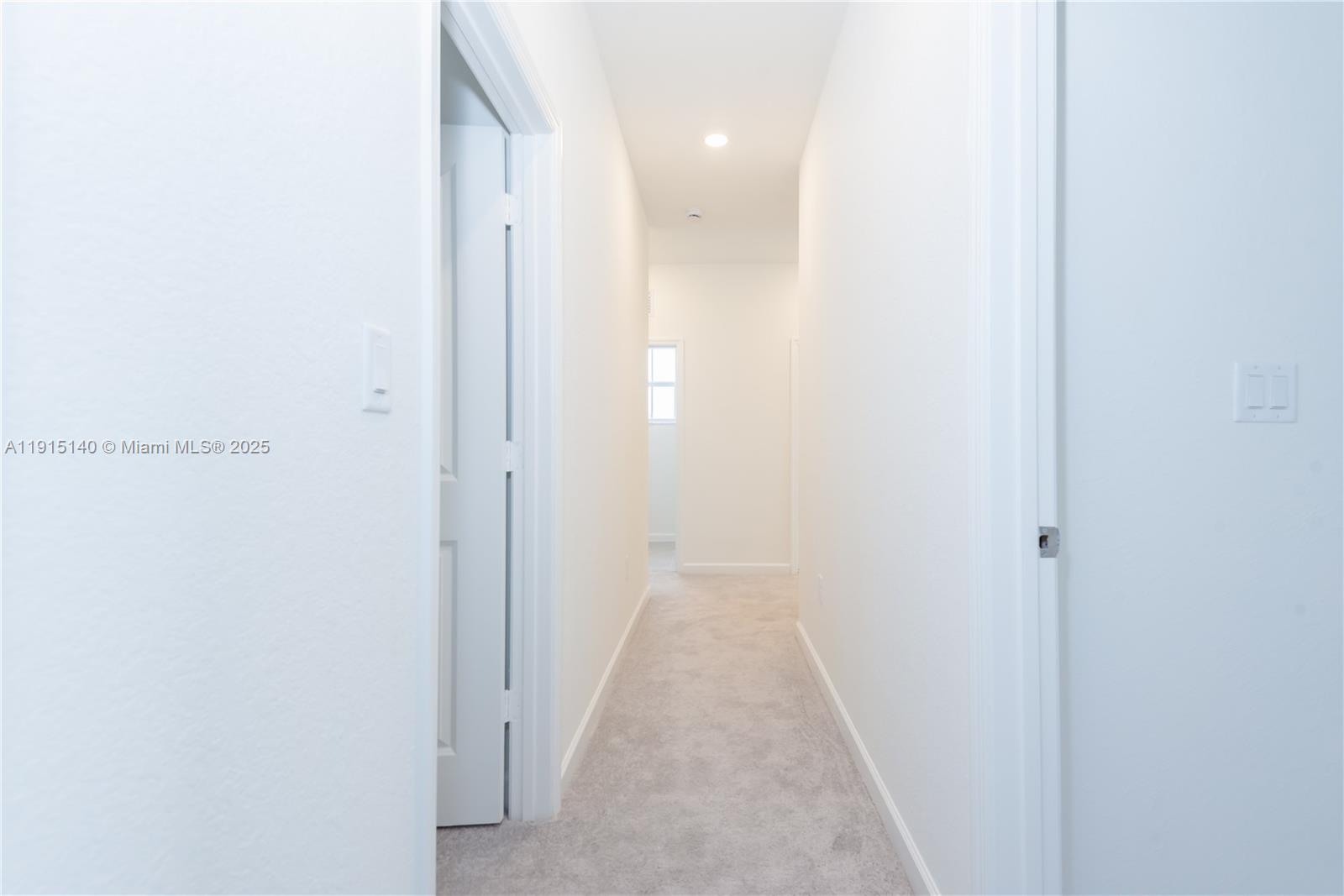 KEYS-GATE NO 1 - Residential Lease