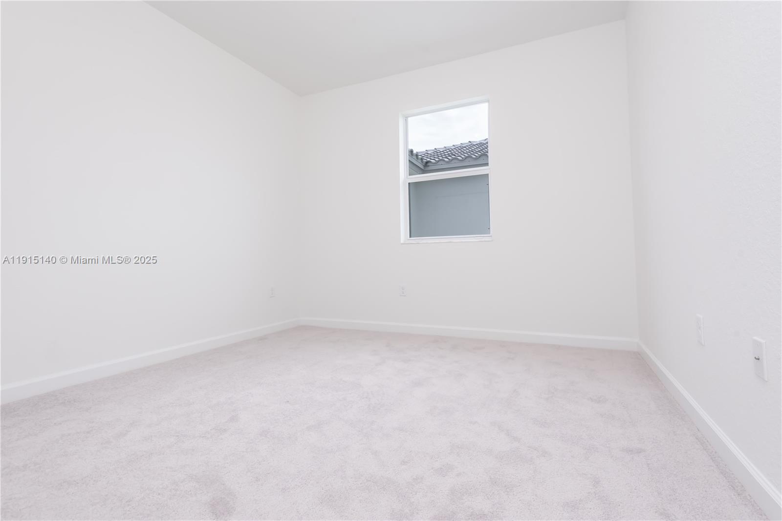 KEYS-GATE NO 1 - Residential Lease