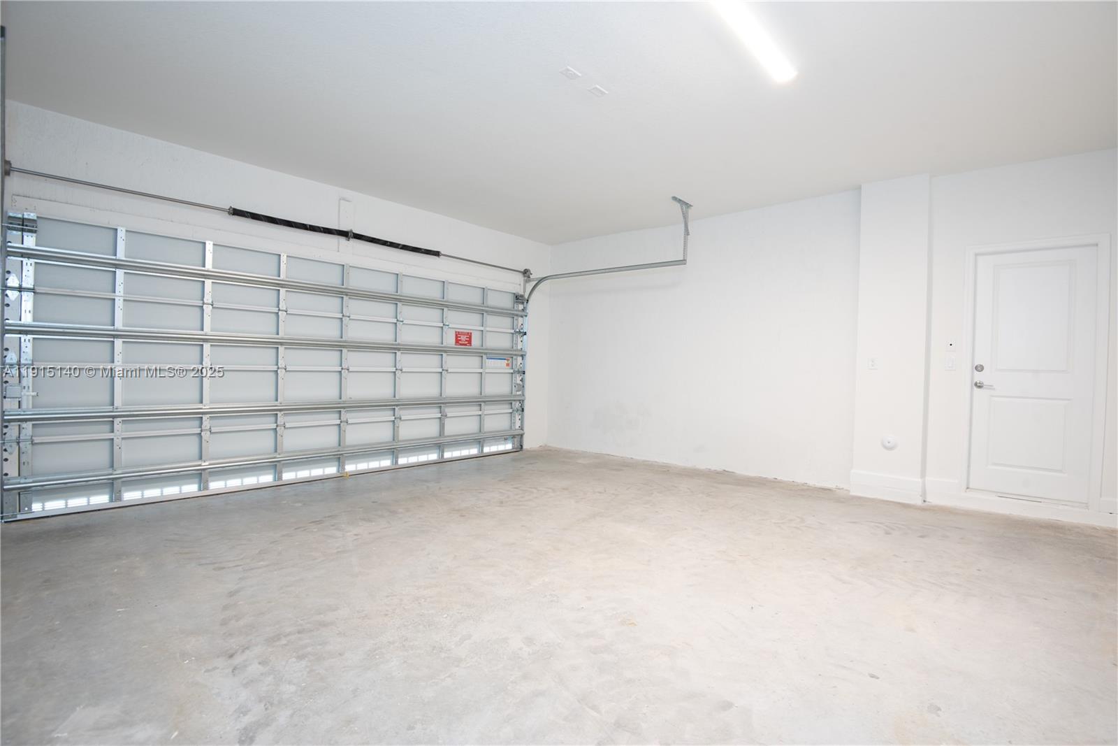 KEYS-GATE NO 1 - Residential Lease