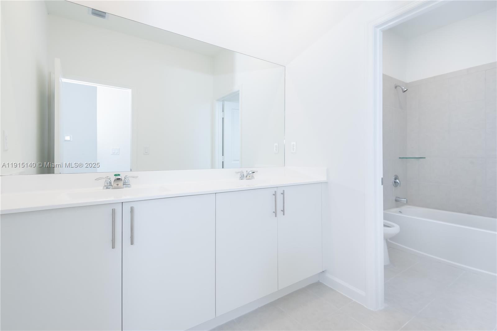 KEYS-GATE NO 1 - Residential Lease