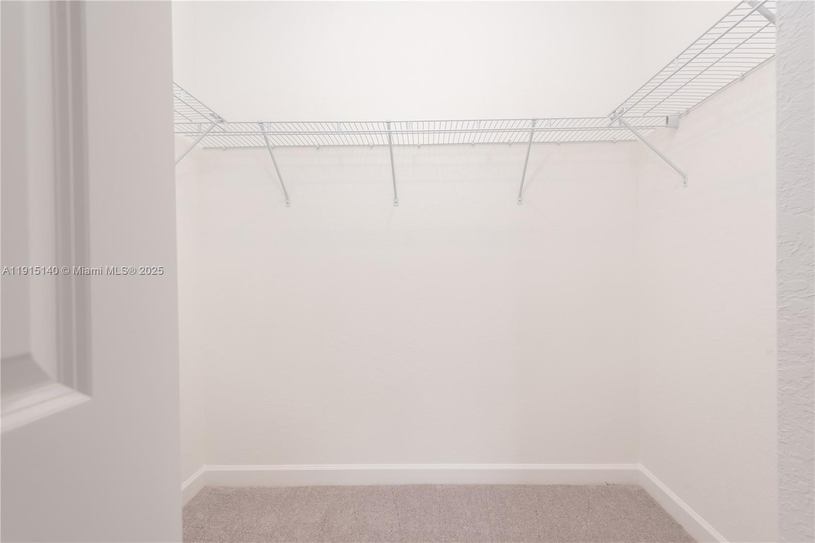 KEYS-GATE NO 1 - Residential Lease