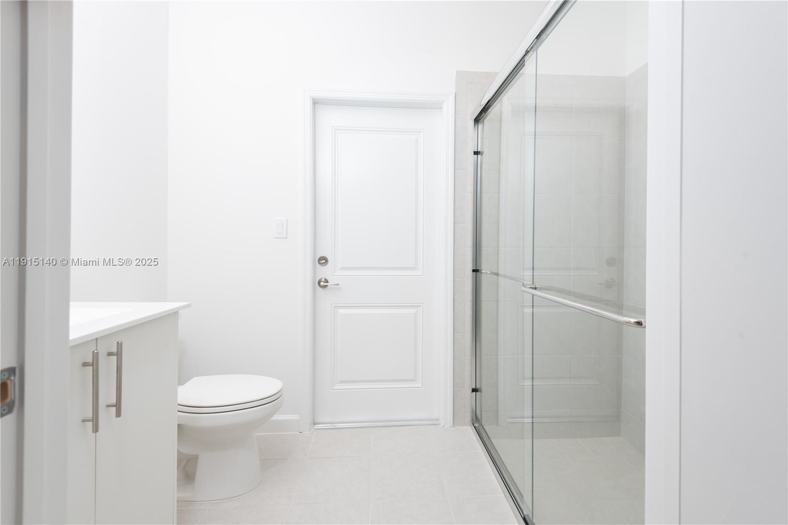 KEYS-GATE NO 1 - Residential Lease