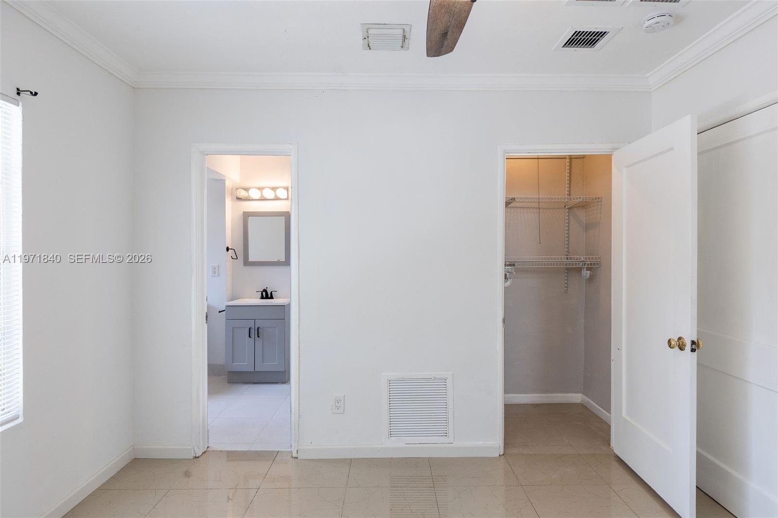 TOWN OF HALLANDALE B-13 - Residential