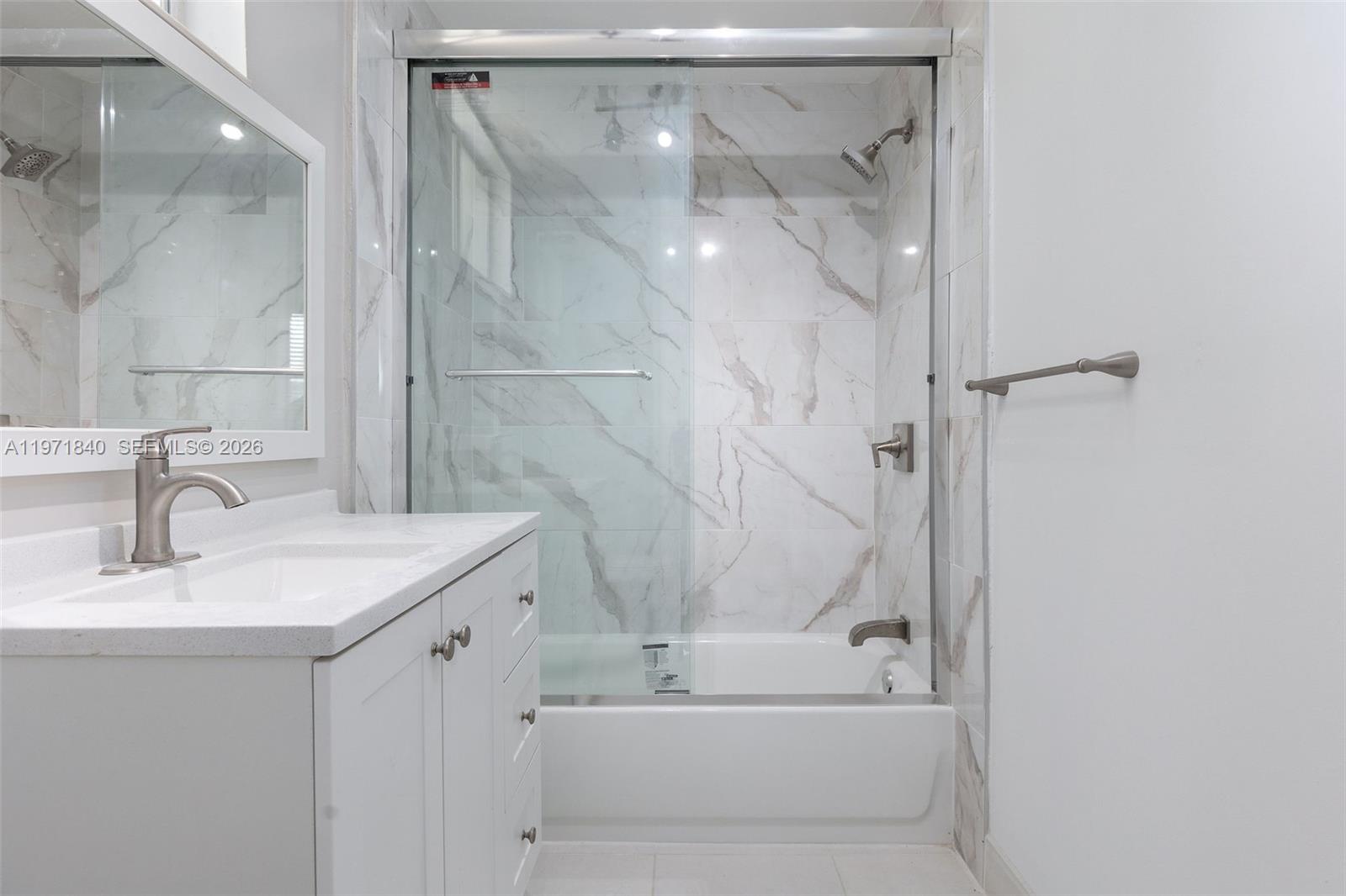 TOWN OF HALLANDALE B-13 - Residential