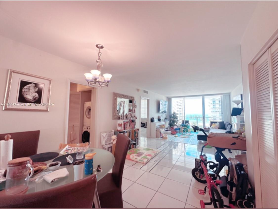 5700 Collins Ave 8B
