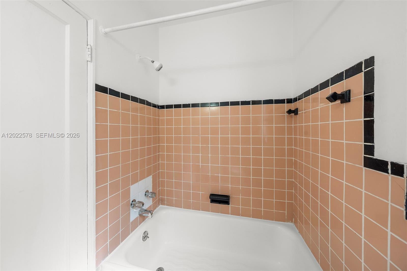 ESPANOLA COURT CONDO - Residential