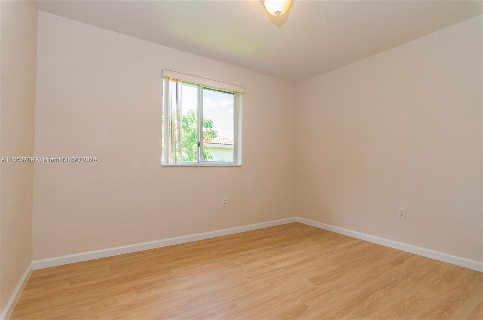 FOREST LAKE PARADISE - Residential Lease