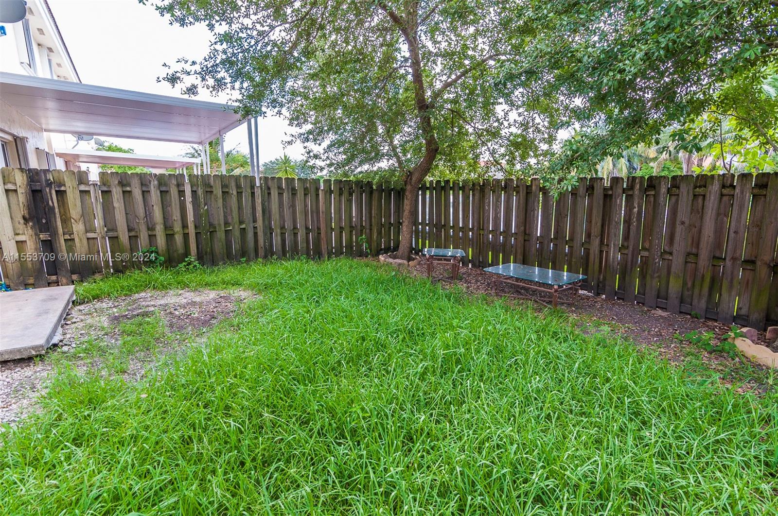 FOREST LAKE PARADISE - Residential Lease