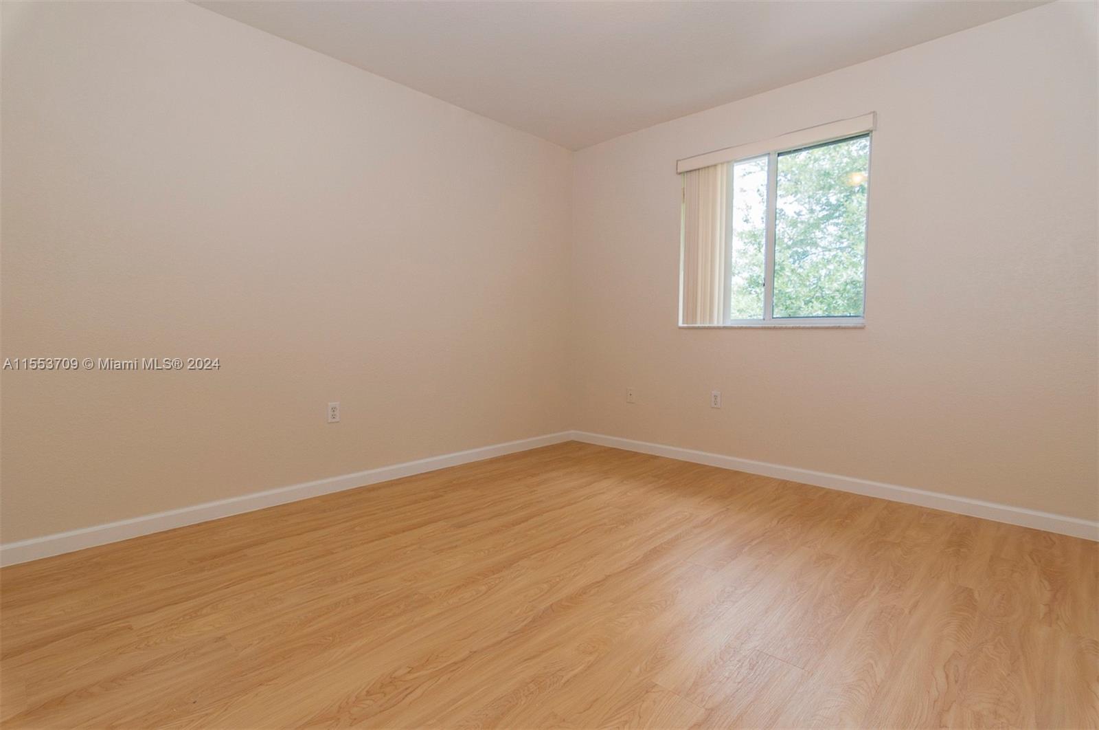 FOREST LAKE PARADISE - Residential Lease
