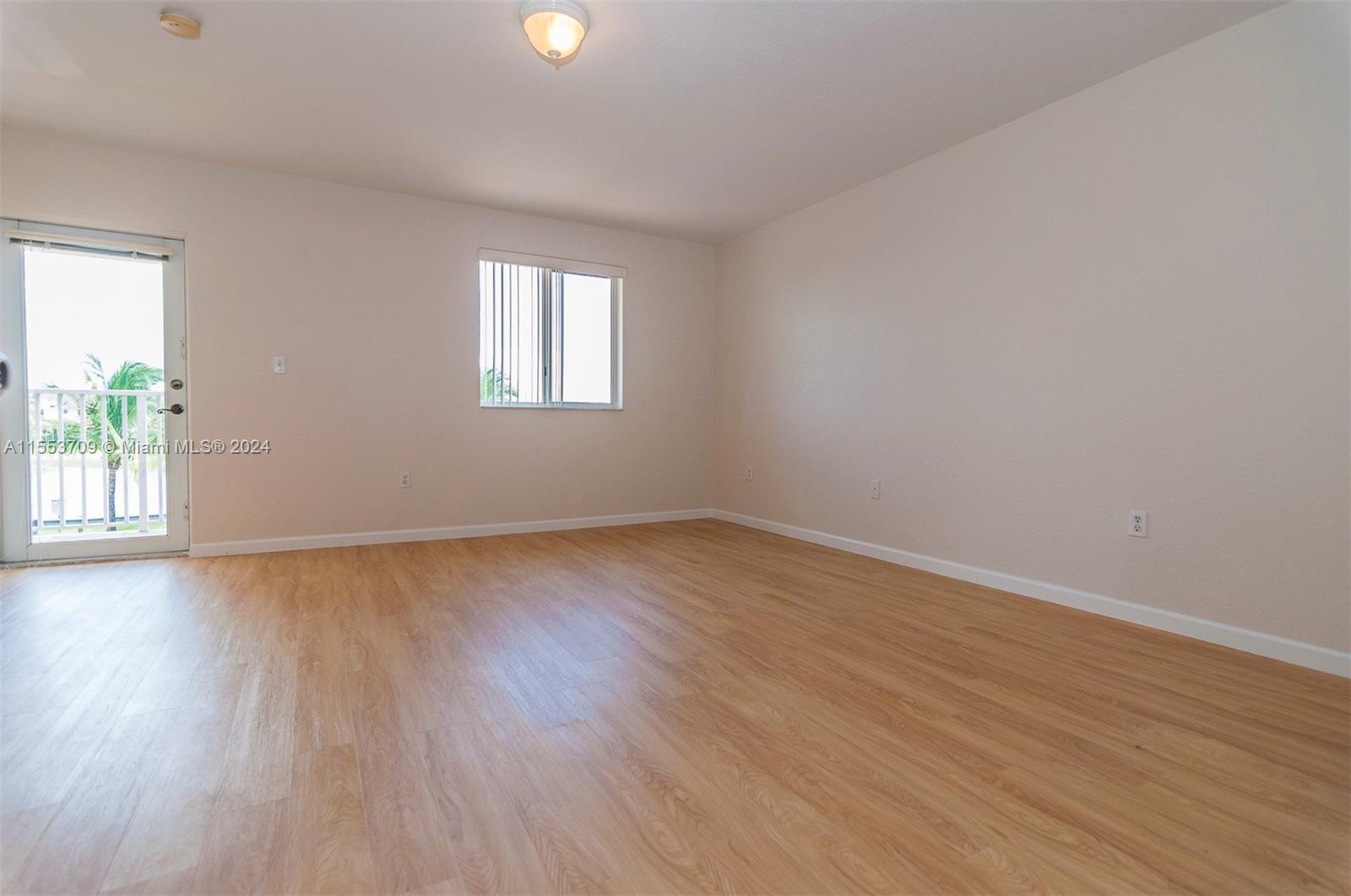 FOREST LAKE PARADISE - Residential Lease