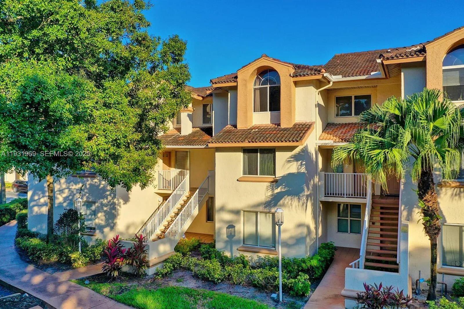 STERLING VILLAGES OF PALM - Residential Lease