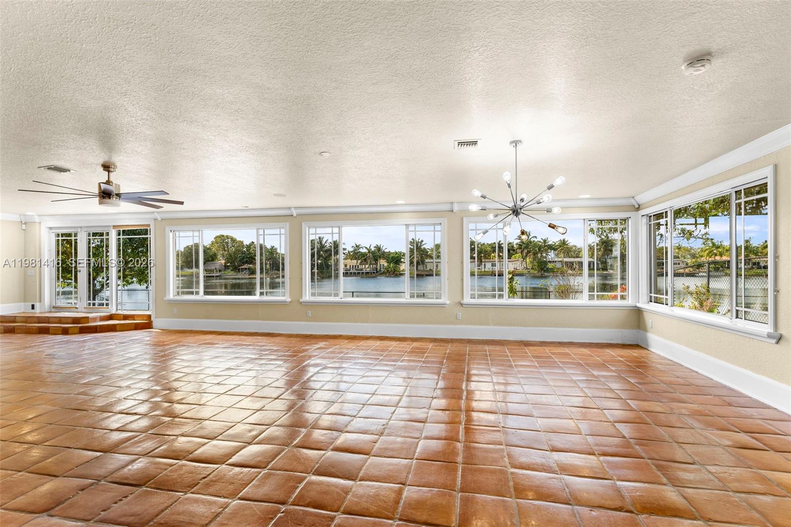 PEMBROKE LAKES SEC 1 - Residential