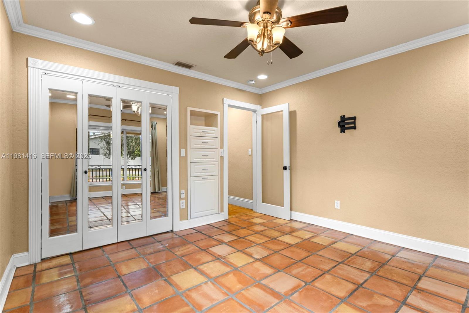 PEMBROKE LAKES SEC 1 - Residential