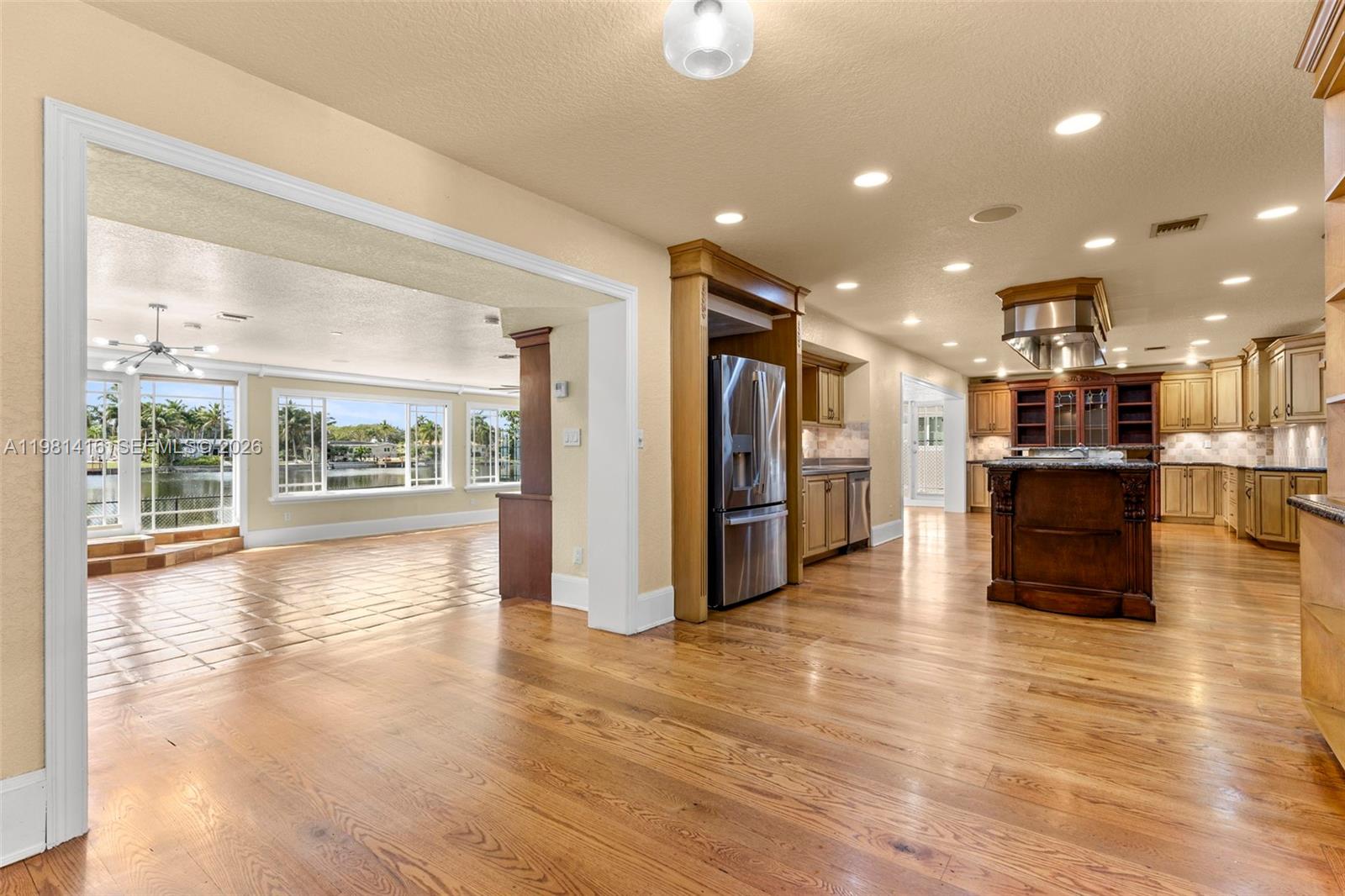 PEMBROKE LAKES SEC 1 - Residential