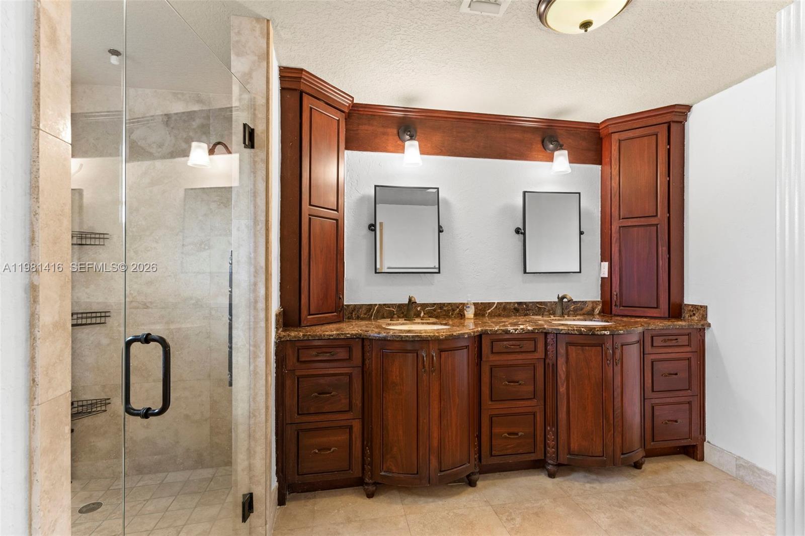 PEMBROKE LAKES SEC 1 - Residential