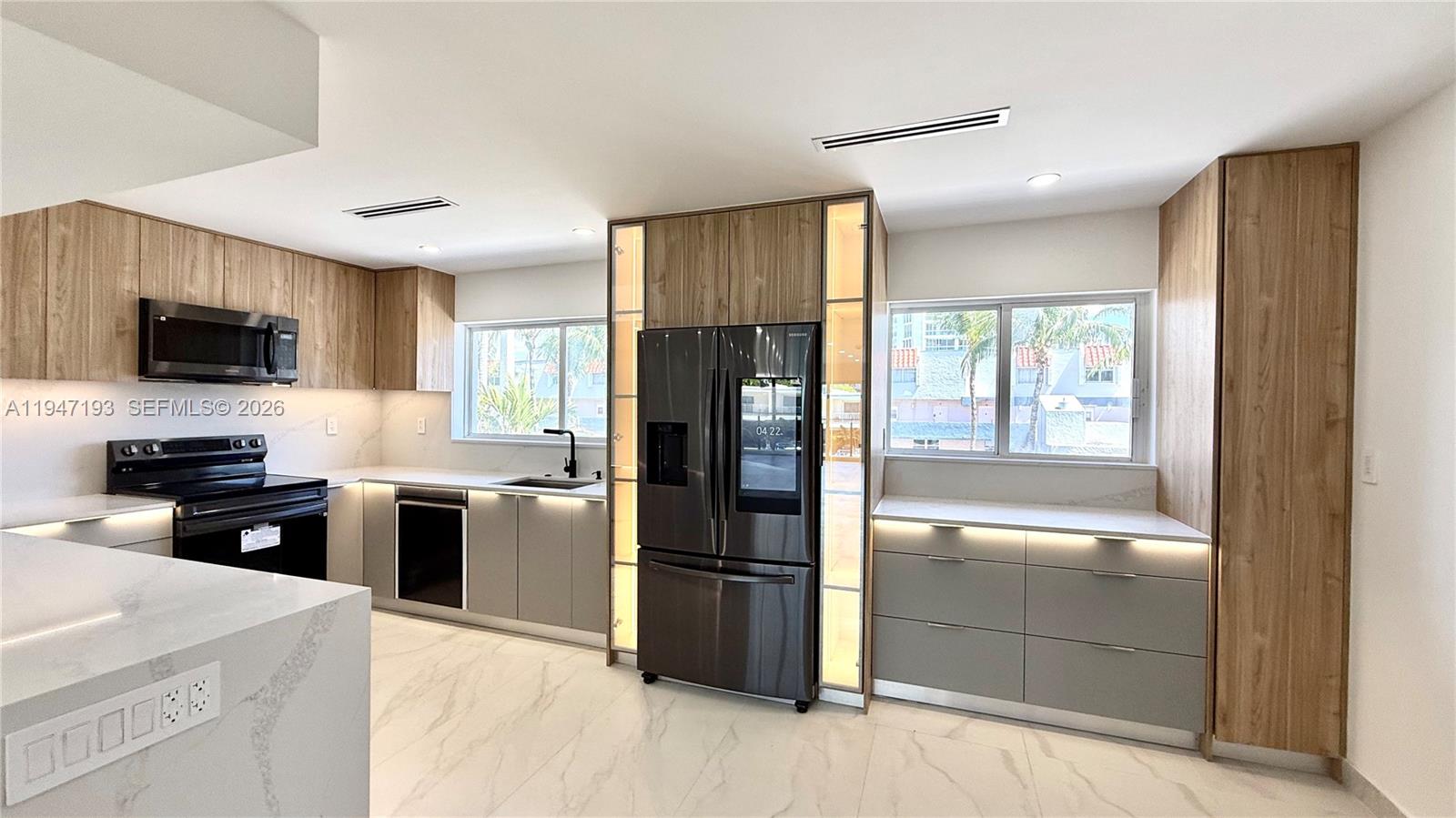 3826 NE 171st St 3826