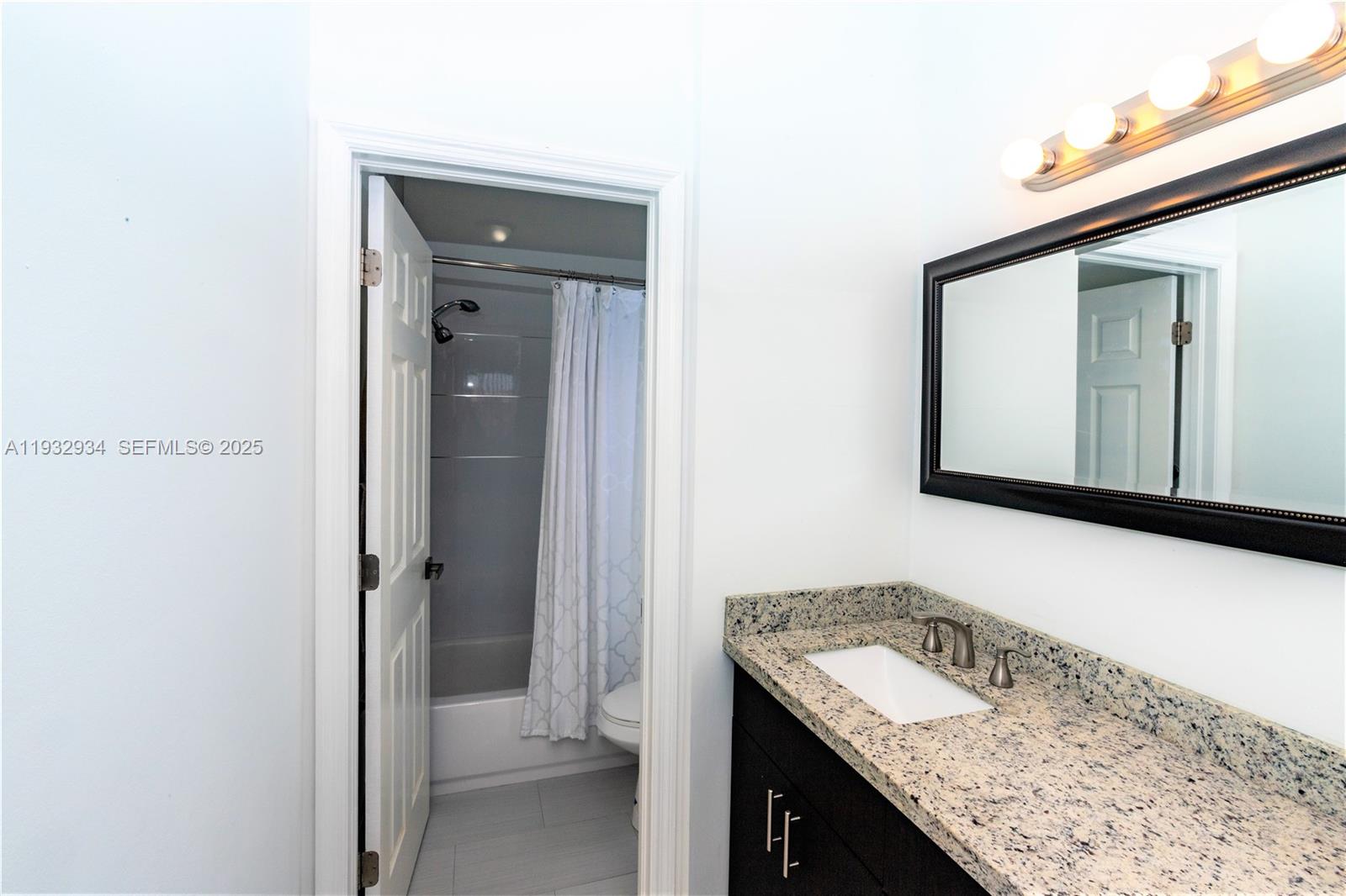 THE GATES AT DORAL ISLES - Residential