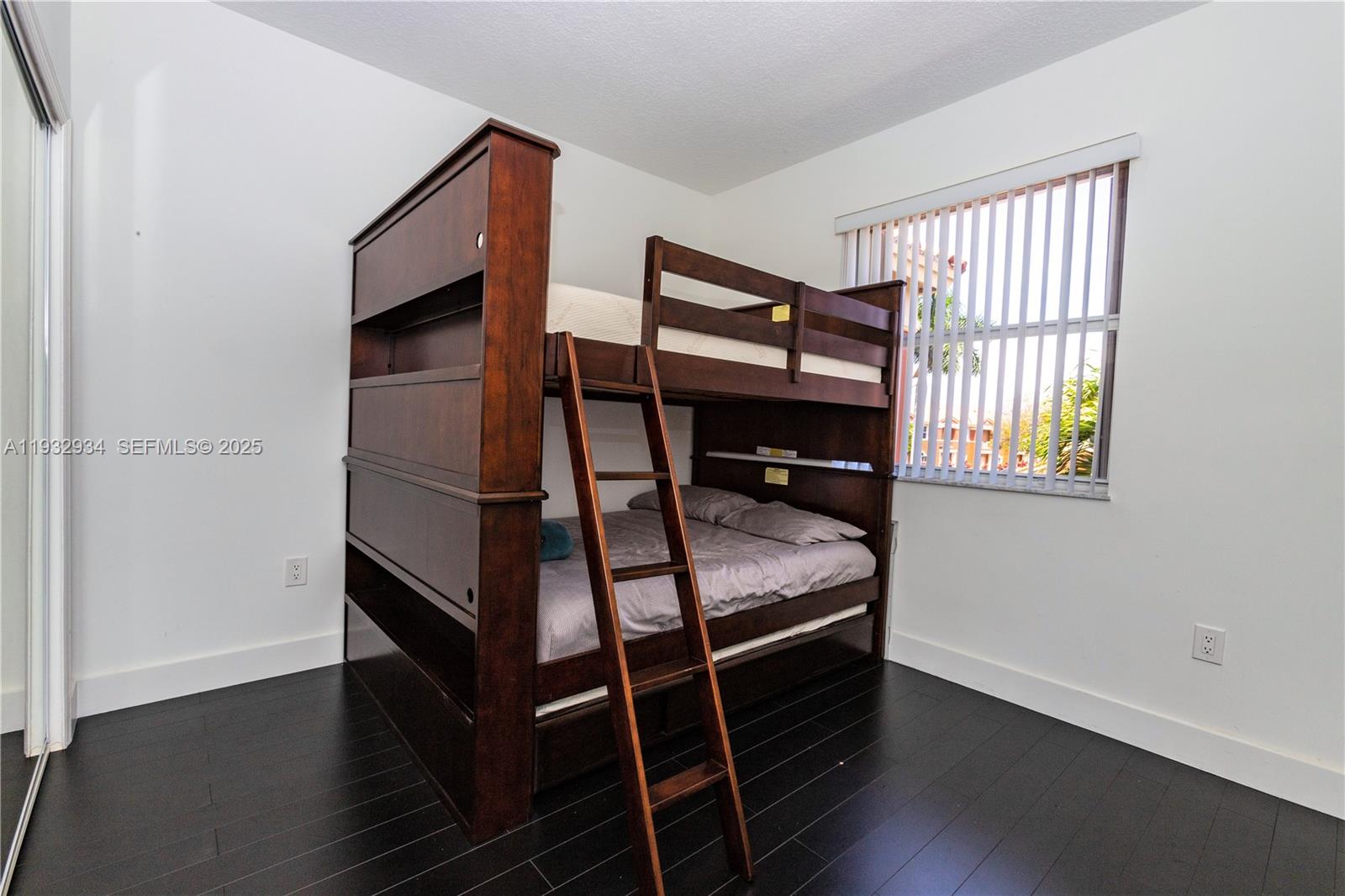 THE GATES AT DORAL ISLES - Residential