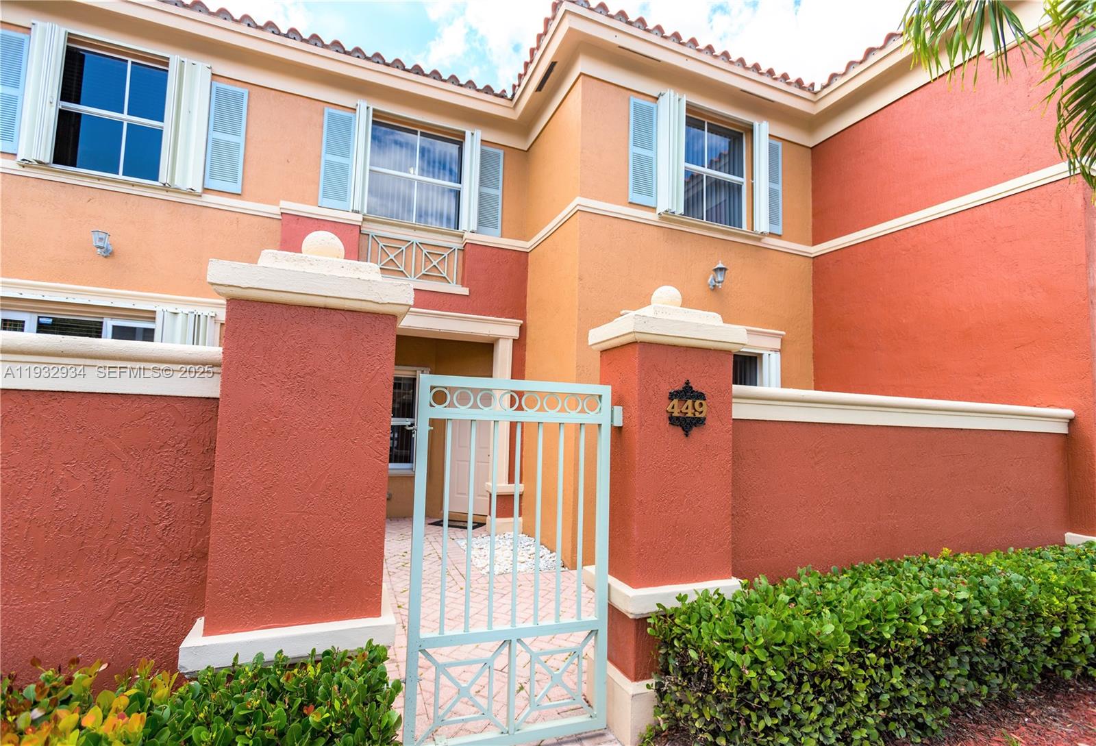 THE GATES AT DORAL ISLES - Residential