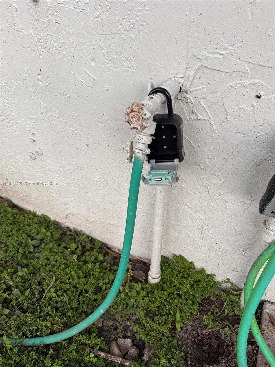 BONITA VILLAS - Residential Lease