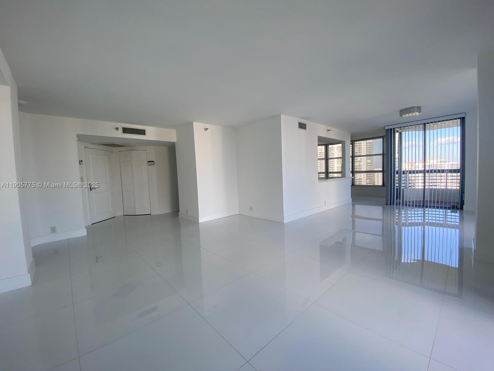 MYSTIC POINTE CONDO NO TH - Residential Lease